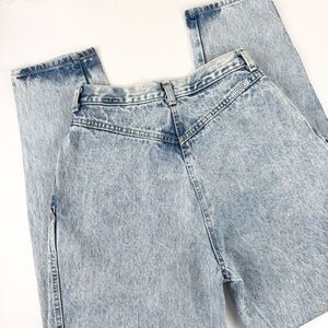 Vintage 90s Zena High Waist Back Yolk Jeans Size 9 Light Wash USA Slim‎